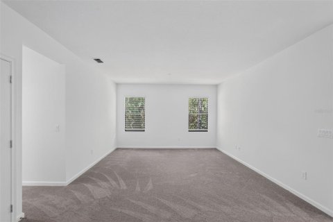 Villa ou maison à vendre à Davenport, Floride: 12 chambres, 471.01 m2 № 2224306 - photo 19