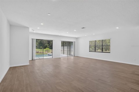Villa ou maison à vendre à Davenport, Floride: 12 chambres, 471.01 m2 № 2224306 - photo 12