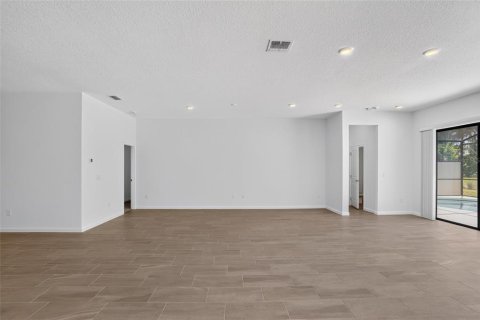 Villa ou maison à vendre à Davenport, Floride: 12 chambres, 471.01 m2 № 2224306 - photo 17
