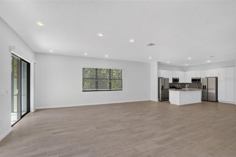 Villa ou maison à vendre à Davenport, Floride: 12 chambres, 471.01 m2 № 2224306 - photo 16