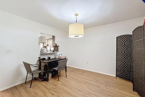 Condominio en venta en Port Richey, Florida, 2 dormitorios, 112.41 m2 № 1782389 - foto 18