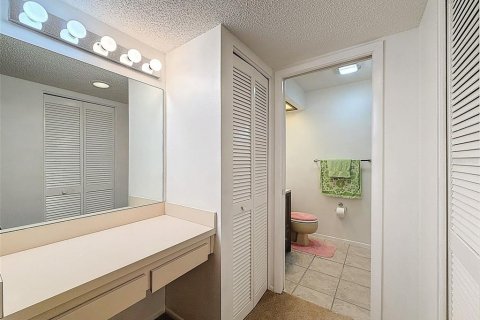 Condominio en venta en Port Richey, Florida, 2 dormitorios, 112.41 m2 № 1782389 - foto 23