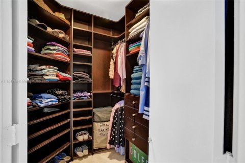 Condo in Miami Beach, Florida, 2 bedrooms  № 1943588 - photo 22