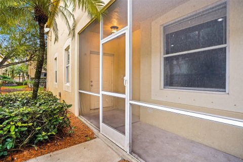 Townhouse in Weston, Florida 4 bedrooms, 171.96 sq.m. № 2032749 - photo 28
