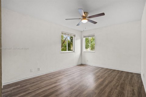 Townhouse in Weston, Florida 4 bedrooms, 171.96 sq.m. № 2032749 - photo 23