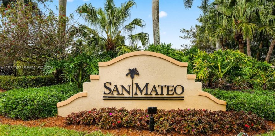 Townhouse in Weston, Florida 4 bedrooms, 171.96 sq.m. № 2032749