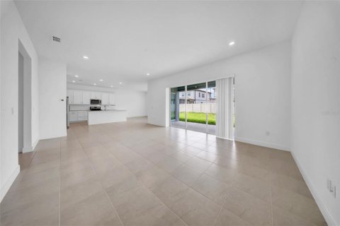House in Riverview, Florida 5 bedrooms, 318.84 sq.m. № 1684421 - photo 18