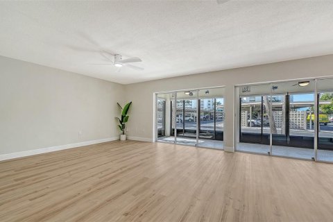 Copropriété à vendre à Sarasota, Floride: 2 chambres, 118.08 m2 № 2095494 - photo 10