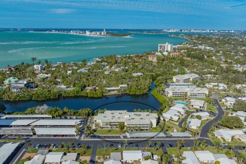 Copropriété à vendre à Sarasota, Floride: 2 chambres, 118.08 m2 № 2095494 - photo 2