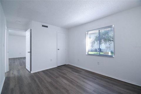 Condo in Clearwater, Florida, 1 bedroom  № 1899923 - photo 16