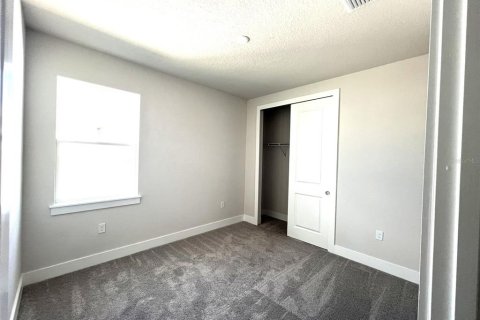 Townhouse in Wesley Chapel, Florida 3 bedrooms, 161.09 sq.m. № 1597621 - photo 13