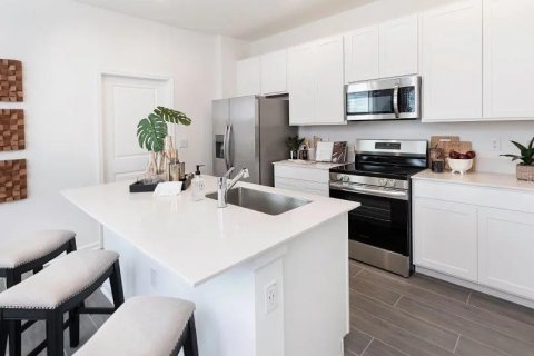 Adosado en venta en Apopka, Florida, 3 dormitorios, 158.4 m2 № 2113562 - foto 7
