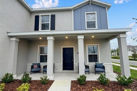 Adosado en Apopka, Florida 3 dormitorios, 158.4 m2 № 2113562