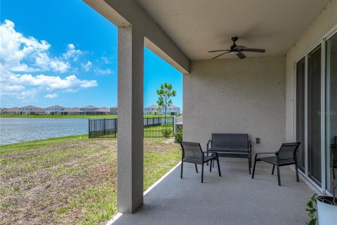 House in Apollo Beach, Florida 4 bedrooms, 189.99 sq.m. № 1747726 - photo 26