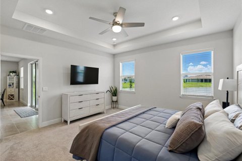 House in Apollo Beach, Florida 4 bedrooms, 189.99 sq.m. № 1747726 - photo 17