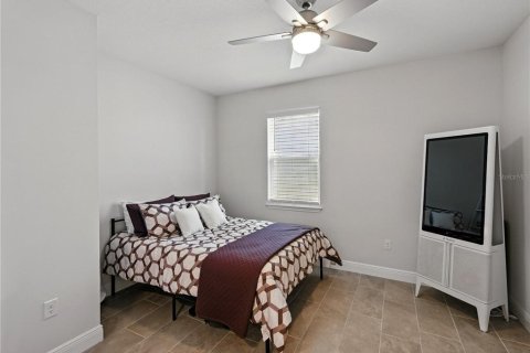 House in Apollo Beach, Florida 4 bedrooms, 189.99 sq.m. № 1747726 - photo 21