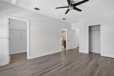 Купить таунхаус в Дирфилд-Бич, Флорида 3 спальни, 171.87м2, № 2067409 - фото 22