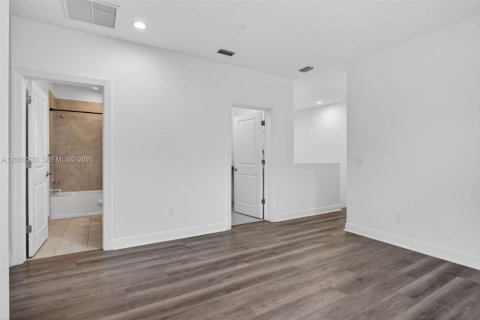 Купить таунхаус в Дирфилд-Бич, Флорида 3 спальни, 171.87м2, № 2067409 - фото 28