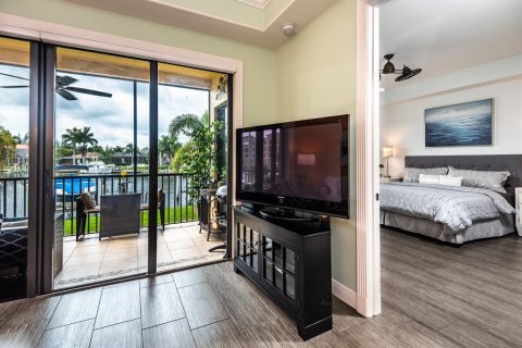 Condominio en alquiler en Punta Gorda, Florida, 2 dormitorios, 137.22 m2 № 242159 - foto 18