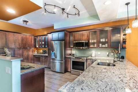 Condominio en alquiler en Punta Gorda, Florida, 2 dormitorios, 137.22 m2 № 242159 - foto 7
