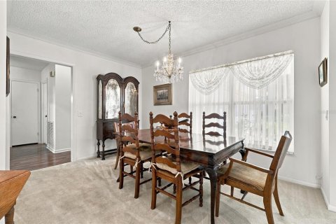 House in Winter Haven, Florida 3 bedrooms, 211.17 sq.m. № 2425261 - photo 15