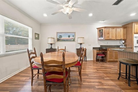 House in Winter Haven, Florida 3 bedrooms, 211.17 sq.m. № 2425261 - photo 22