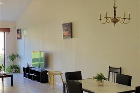 Купить виллу или дом в Уинтер-Хейвен, Флорида 5 комнат, 116.31м2, № 1648104 - фото 4
