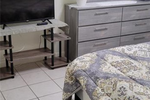 Купить виллу или дом в Уинтер-Хейвен, Флорида 5 комнат, 116.31м2, № 1648104 - фото 11