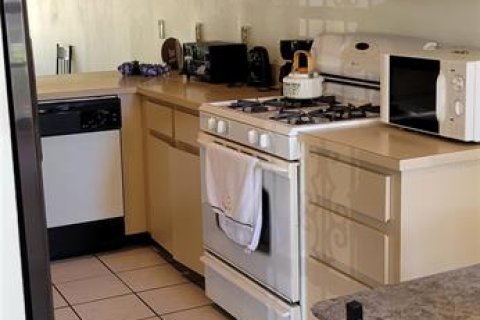Купить виллу или дом в Уинтер-Хейвен, Флорида 5 комнат, 116.31м2, № 1648104 - фото 30