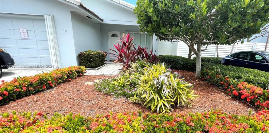 Villa ou maison à Hollywood, Floride 2 chambres, 119.84 m2 № 1930675