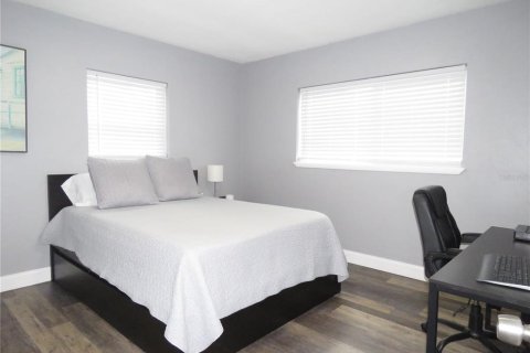 Снять в аренду виллу или дом в Сент-Питерсберг, Флорида 3 спальни, 139.91м2, № 1875799 - фото 19