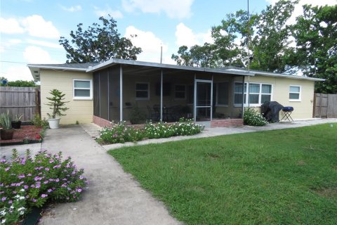 Снять в аренду виллу или дом в Сент-Питерсберг, Флорида 3 спальни, 139.91м2, № 1875799 - фото 22