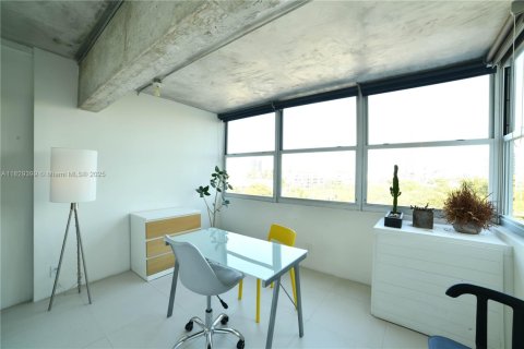 Condo in Miami Beach, Florida, 1 bedroom  № 1804260 - photo 6