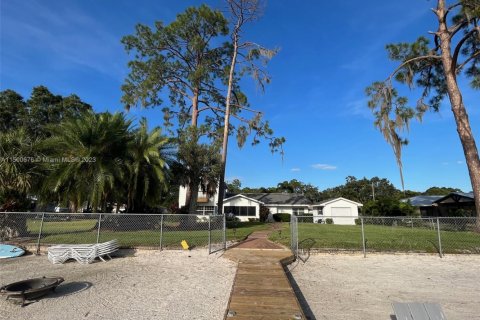 Снять в аренду виллу или дом в Лейк-Плэсид, Флорида 4 спальни, № 1701350 - фото 9