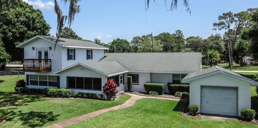 Villa ou maison à Lake Placid, Floride 4 chambres № 1701350