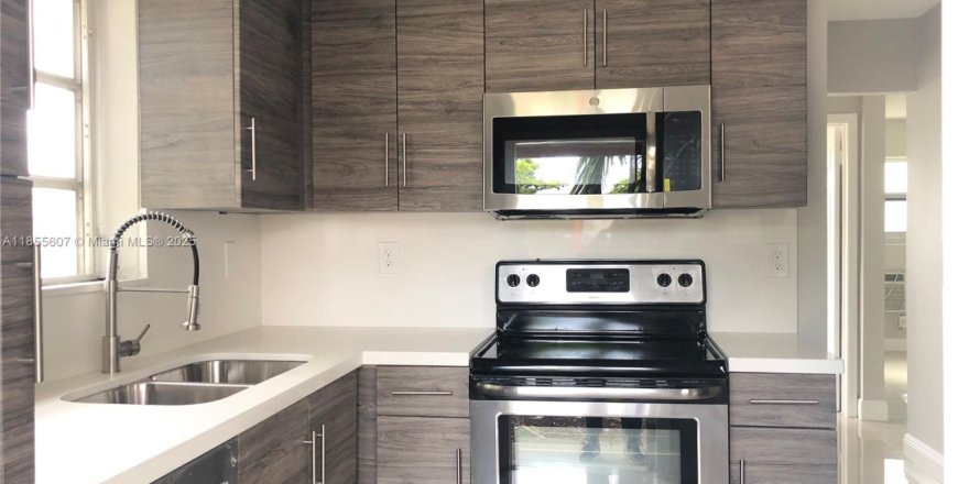 Appartement à Pompano Beach, Floride 2 chambres № 1874972
