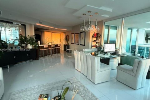 Снять в аренду кондоминиум в Санни-Айлс-Бич, Флорида 3 спальни, 134.43м2, № 2034658 - фото 11