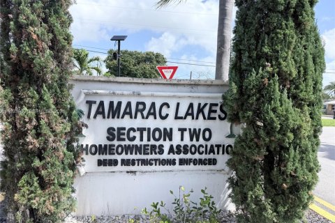 House in Tamarac, Florida 2 bedrooms, 91.14 sq.m. № 2056314 - photo 4