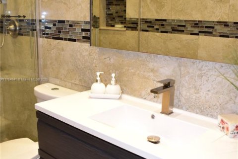 Condominio en venta en Sunrise, Florida, 2 dormitorios, 96.71 m2 № 1727103 - foto 9