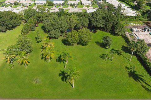 Land in West Palm Beach, Florida № 1753565 - photo 3