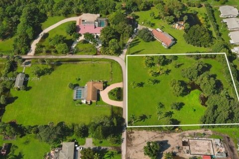 Land in West Palm Beach, Florida № 1753565 - photo 1