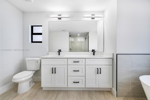 Villa ou maison à vendre à Lehigh Acres, Floride: 4 chambres, 178.28 m2 № 1999247 - photo 18