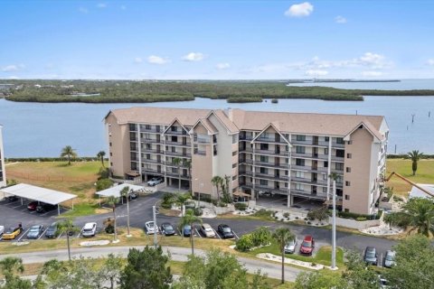 Copropriété à louer à Port Richey, Floride: 2 chambres, 95.22 m2 № 2092281 - photo 2