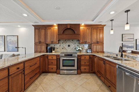 Copropriété à louer à Port Richey, Floride: 2 chambres, 95.22 m2 № 2092281 - photo 11