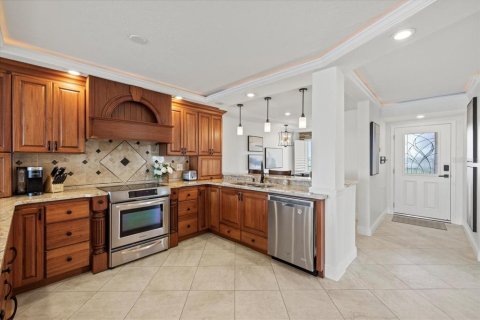 Copropriété à louer à Port Richey, Floride: 2 chambres, 95.22 m2 № 2092281 - photo 12