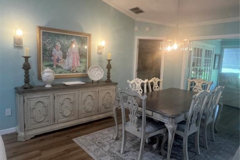 House in The Villages, Florida 2 bedrooms, 128.21 sq.m. № 1826540 - photo 21