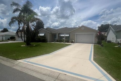 House in The Villages, Florida 2 bedrooms, 128.21 sq.m. № 1826540 - photo 4