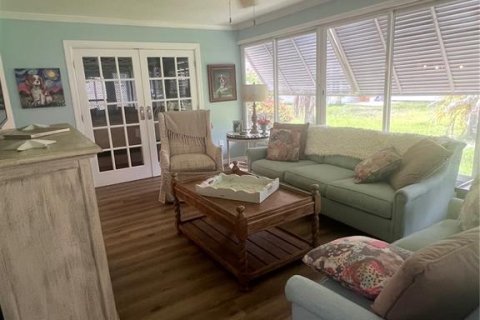 House in The Villages, Florida 2 bedrooms, 128.21 sq.m. № 1826540 - photo 26