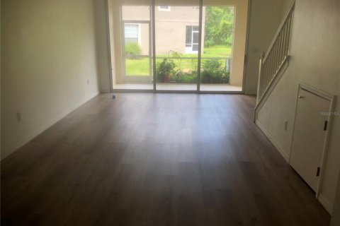 Adosado en alquiler en Tampa, Florida, 2 dormitorios, 115.2 m2 № 1905466 - foto 6