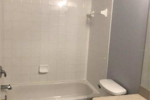 Adosado en alquiler en Tampa, Florida, 2 dormitorios, 115.2 m2 № 1905466 - foto 17